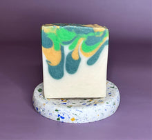 Load image into Gallery viewer, O' Christmas Tree Festive Soap • Handmade & Vegan • With Grapeseed Oil and Shea Butter