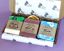 Load image into Gallery viewer, O' Christmas Tree Festive Soap • Handmade & Vegan • With Grapeseed Oil and Shea Butter