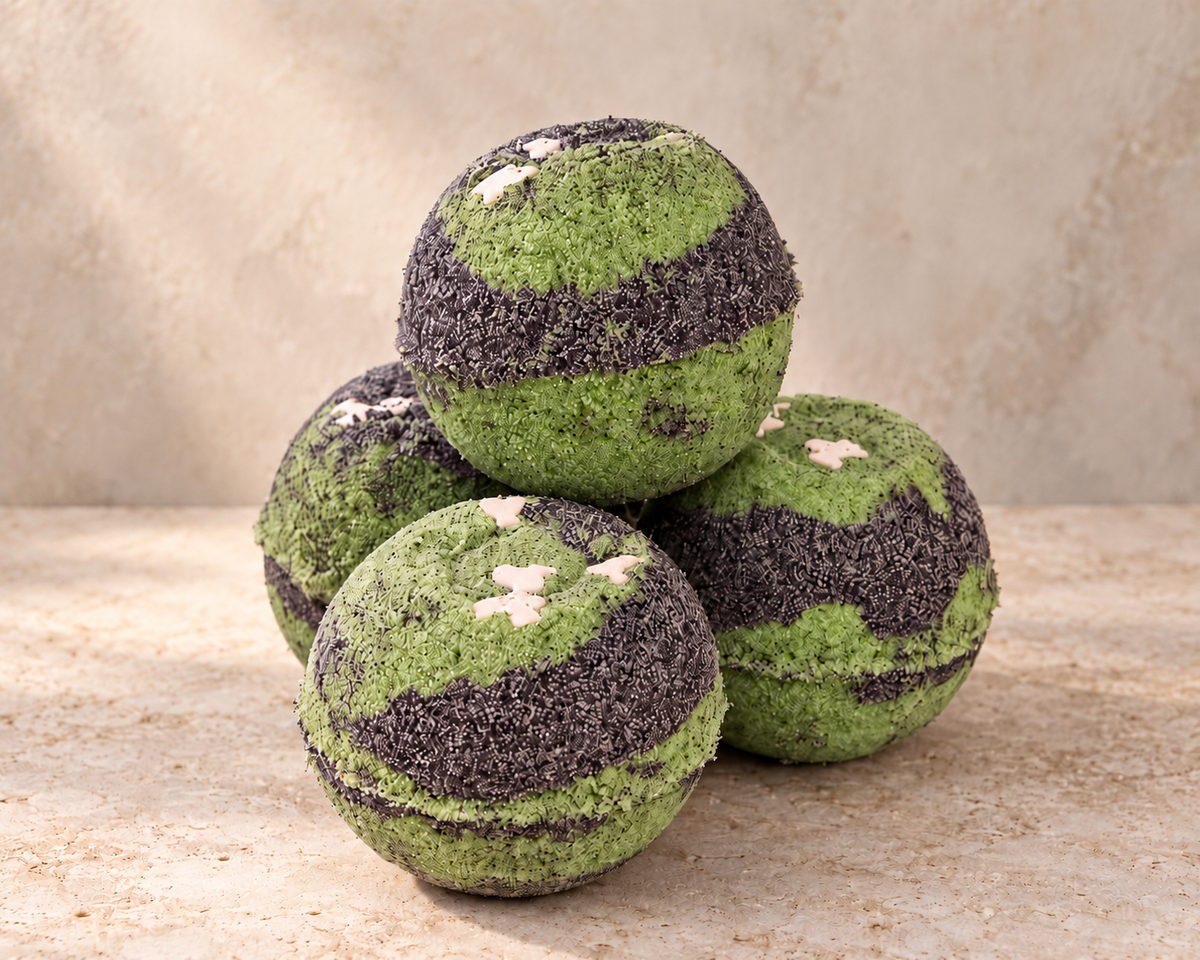 Luxury Handmade Bath Bombs • Colourful Bath Soak • With Nourishing Apricot Kernel Oil