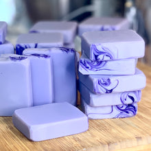 Load image into Gallery viewer, Parma Violet Vegan Soap with Kaolin Clay
